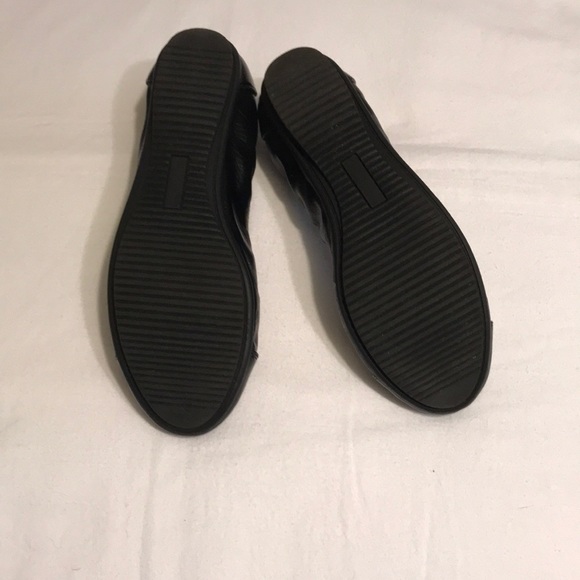 Black comfort ballet flats Size 6 - Picture 2 of 4